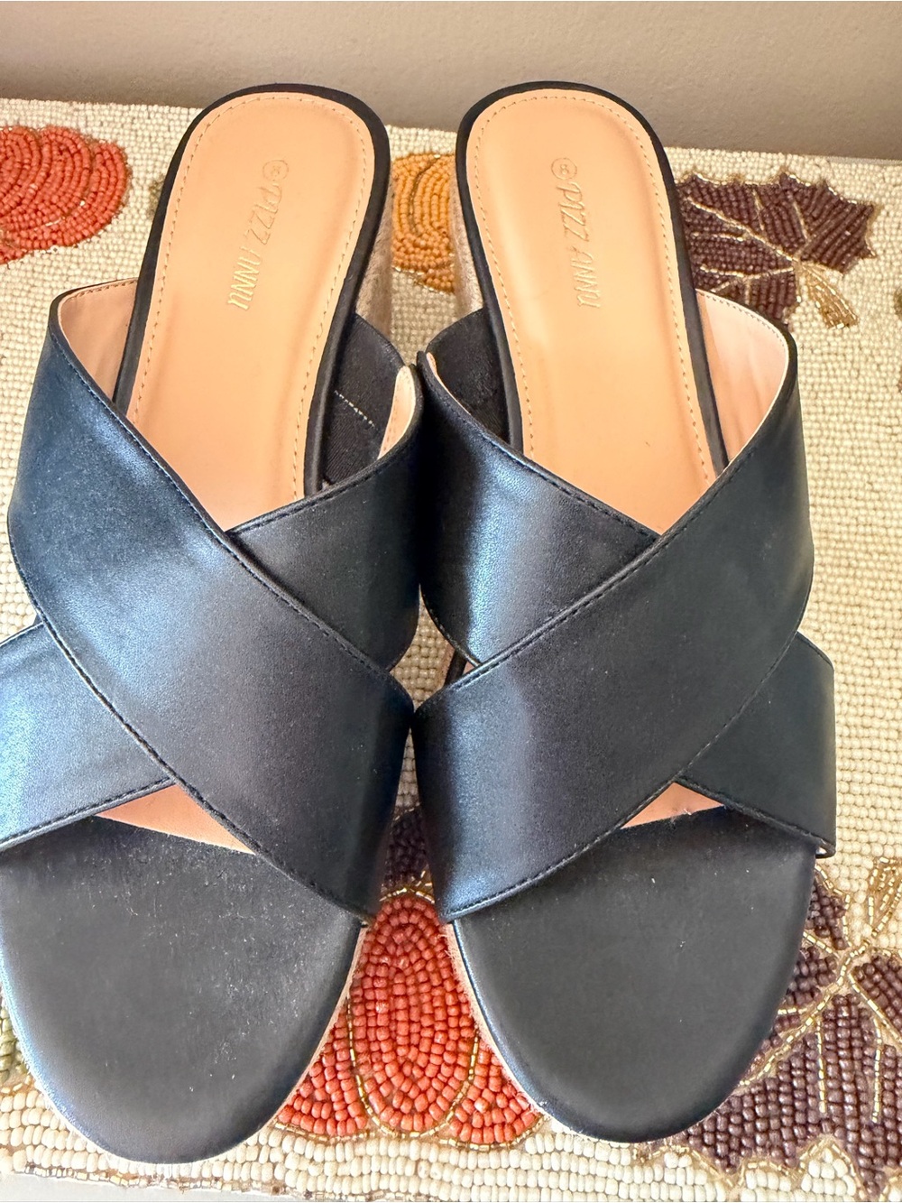 Crisscross Slide Sandals for Women - Black